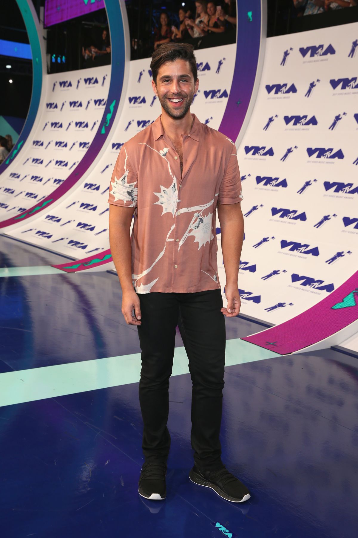 Josh Peck on the MTV VMAs red carpet	