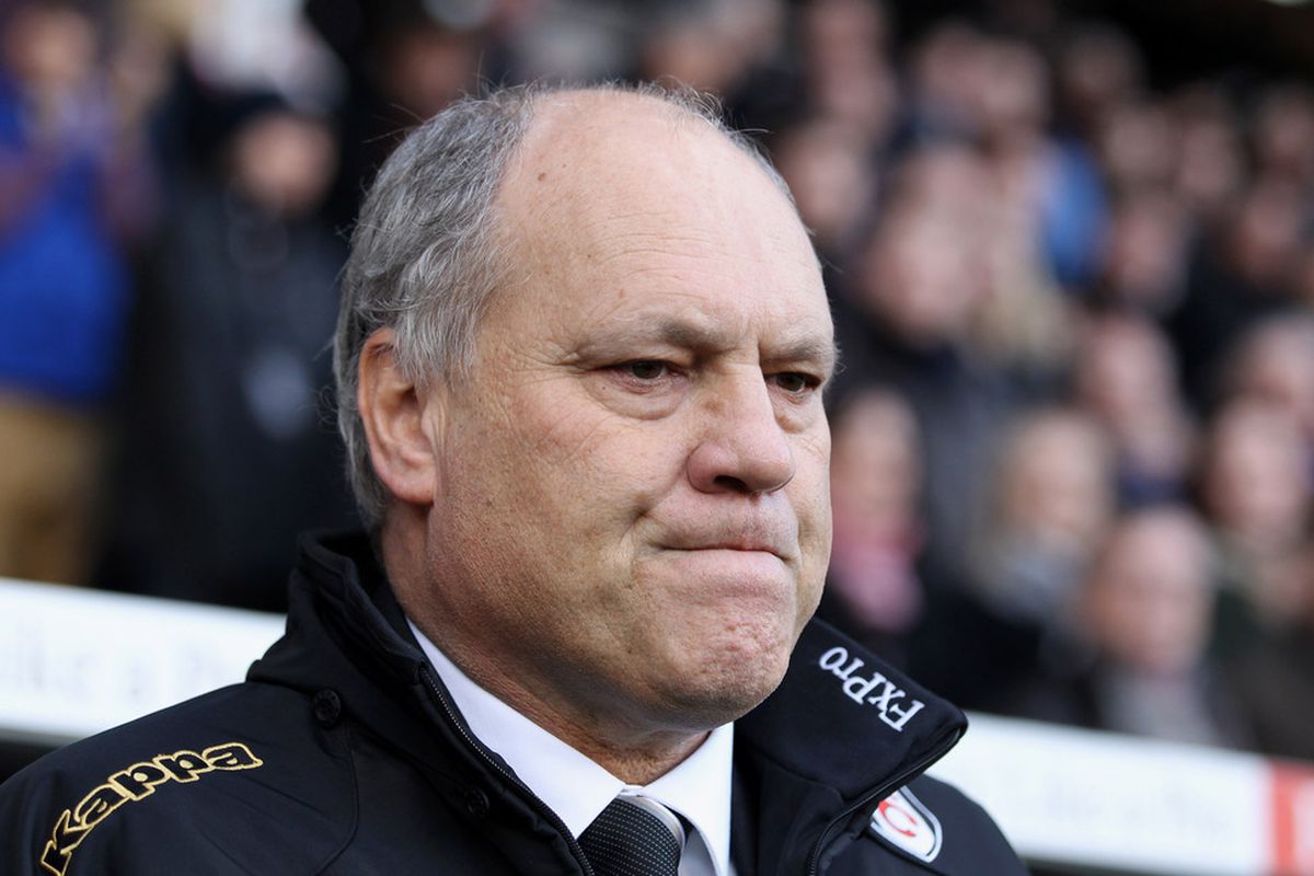 LONDON, ENGLAND - JANUARY 07:  Martin Jol manager of Fulham looks on during the FA Cup Third Round match between Fulham and Charlton Athletic at Craven Cottage on January 7, 2012 in London, England.  (Photo by Ian Walton/Getty Images)