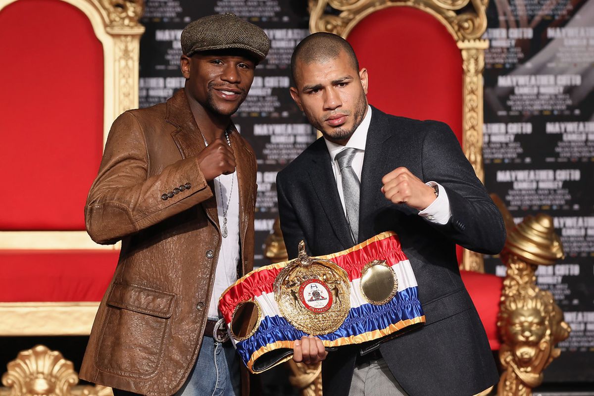 Floyd Mayweather Jr and Miguel Cotto are just eight days away from their fight in Las Vegas. (Photo by Jeff Gross/Getty Images)