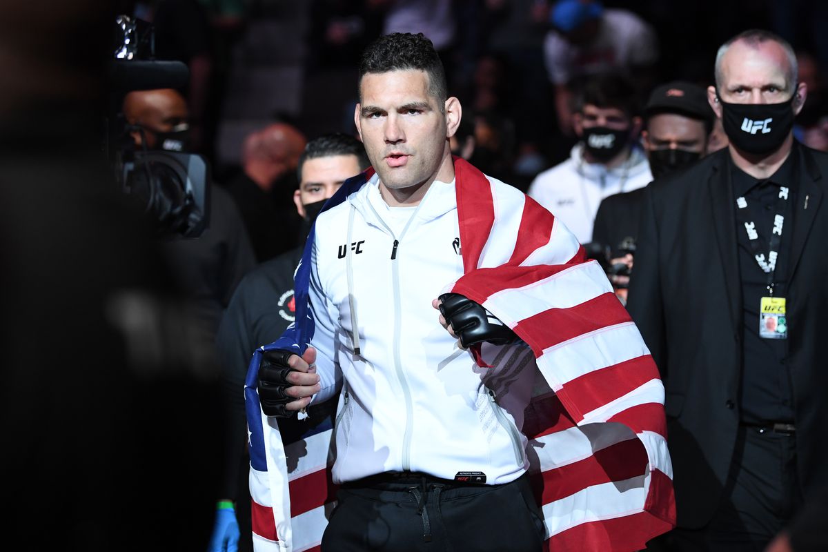 Chris Weidman before his fight against Uriah Hall at UFC 261. 