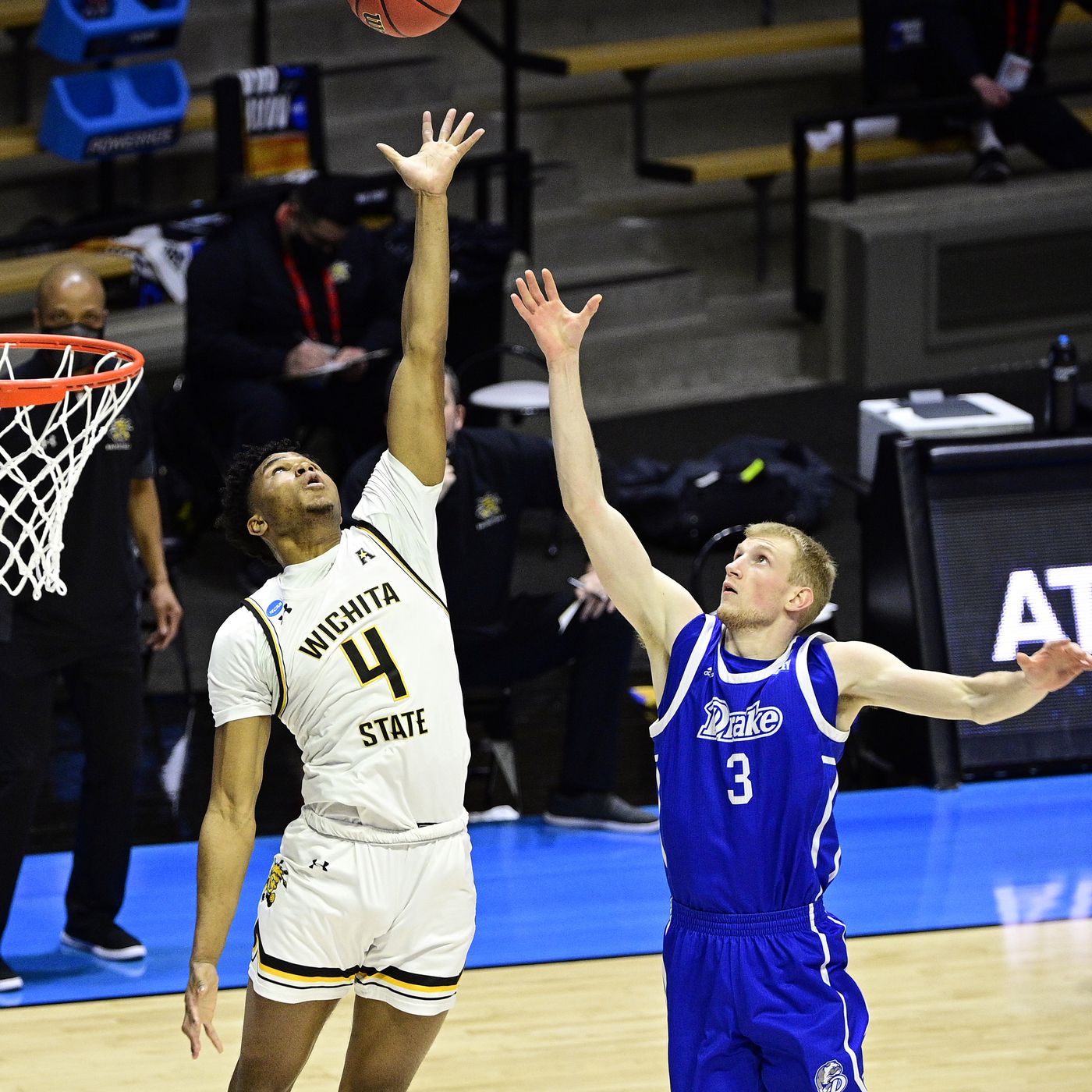 NCAA Tournament 2021 First Round: Game Times, TV Schedules, Announcers, and  How to Stream Online - The Slipper Still Fits