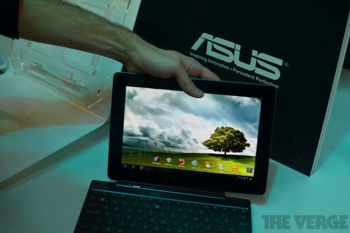 Gallery Photo: Asus Tranformer Pad Infinity Series and Transformer Pad 300 series pictures
