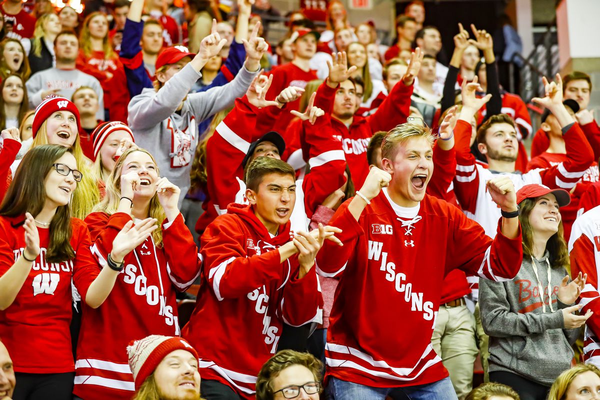 COLLEGE HOCKEY: JAN 27 Penn State at Wisconsin