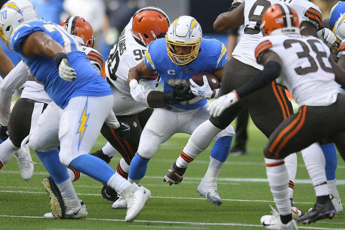 Cleveland Browns v Los Angeles Chargers