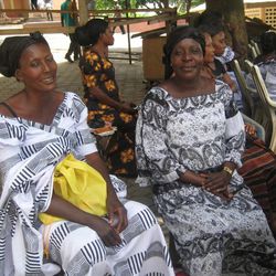Ghanaian women visit the National Cultural Center in Kumasi.