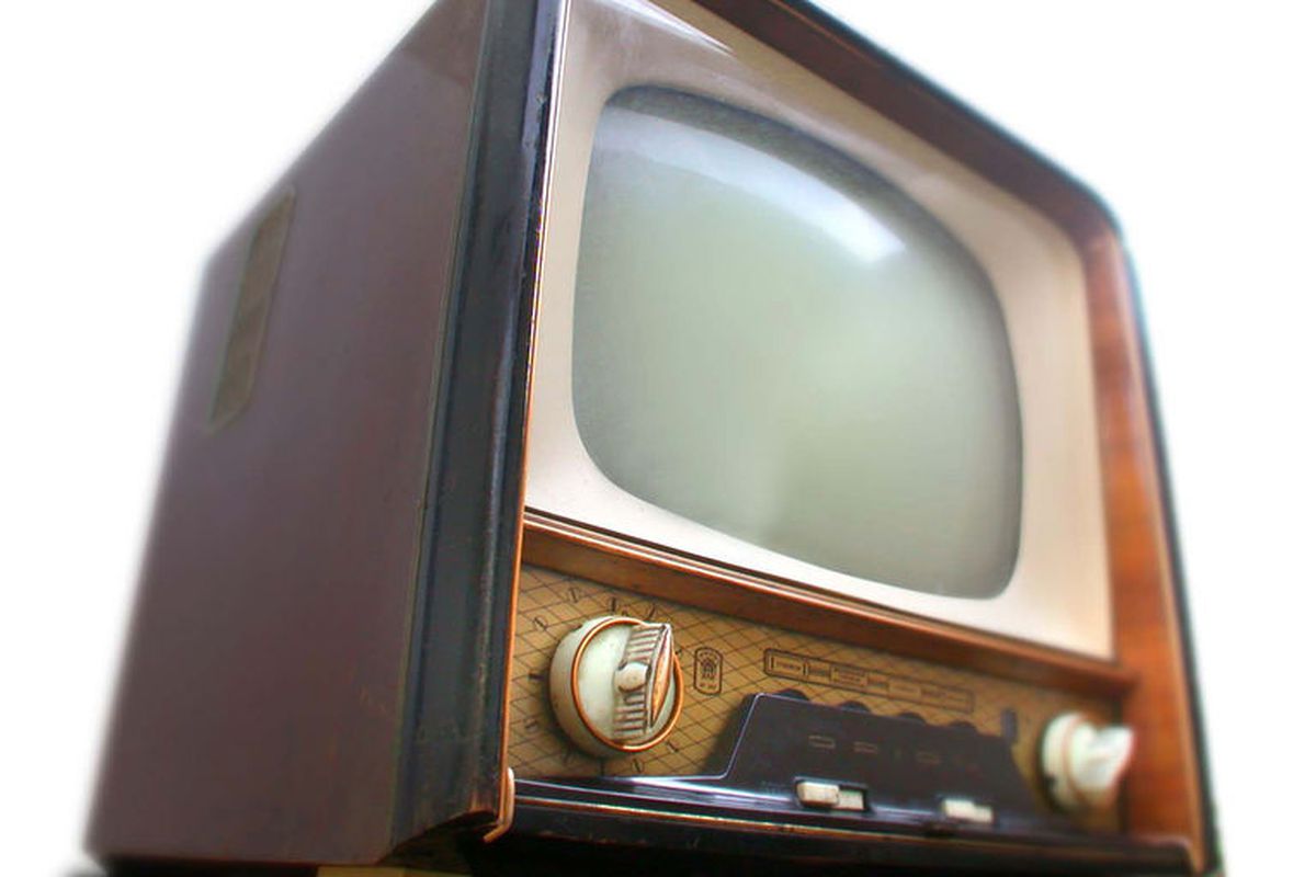 Hungarian television set from 1959. ORION AT 602 - 1959 by Takkk via CC-BY-SA 3.0