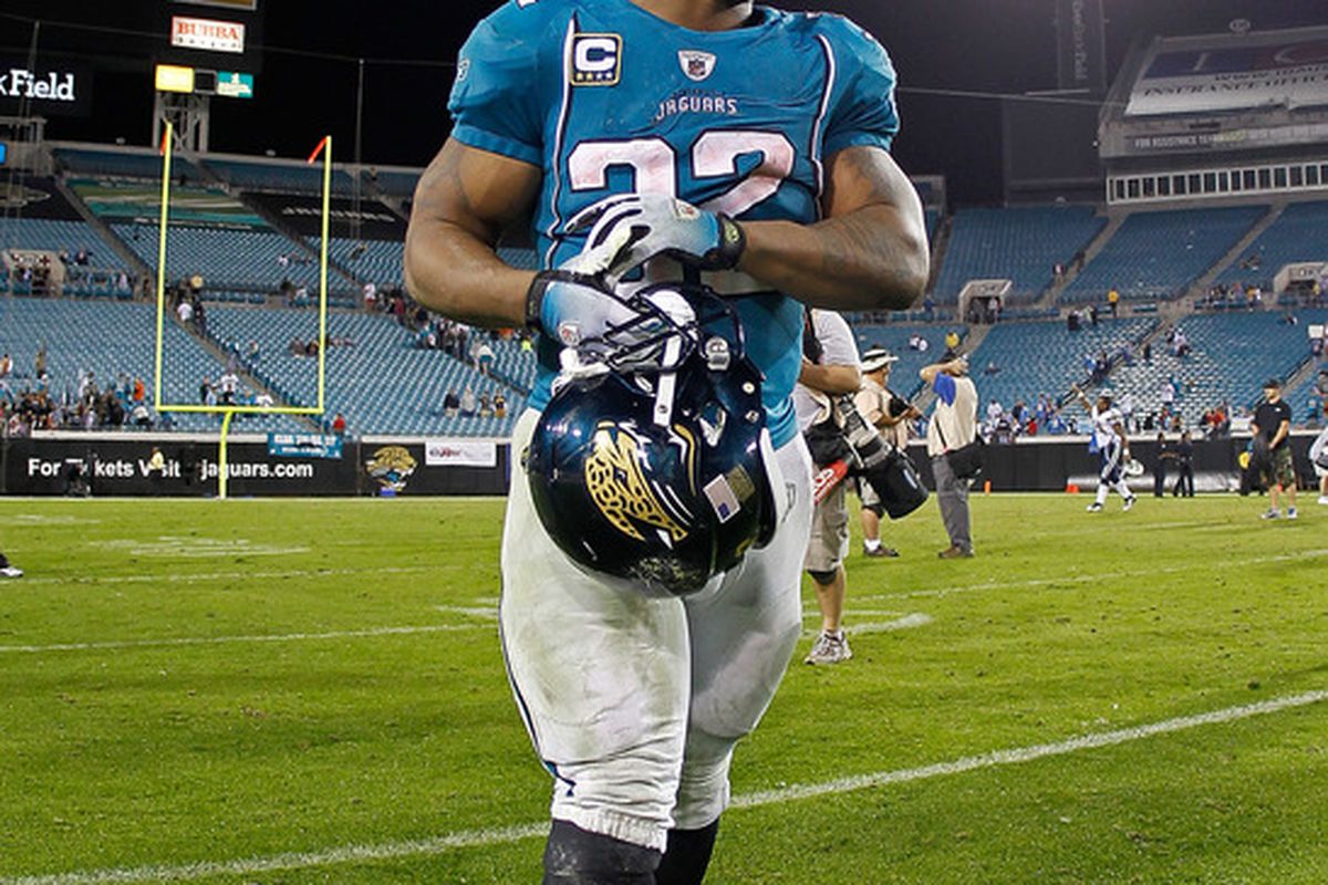 JACKSONVILLE, FL - DECEMBER 05:  Maurice Jones-Drew #32 of the Jacksonville Jaguars walks off the field after a game against the San Diego Chargers at EverBank Field on December 5, 2011 in Jacksonville, Florida.  (Photo by Mike Ehrmann/Getty Images)