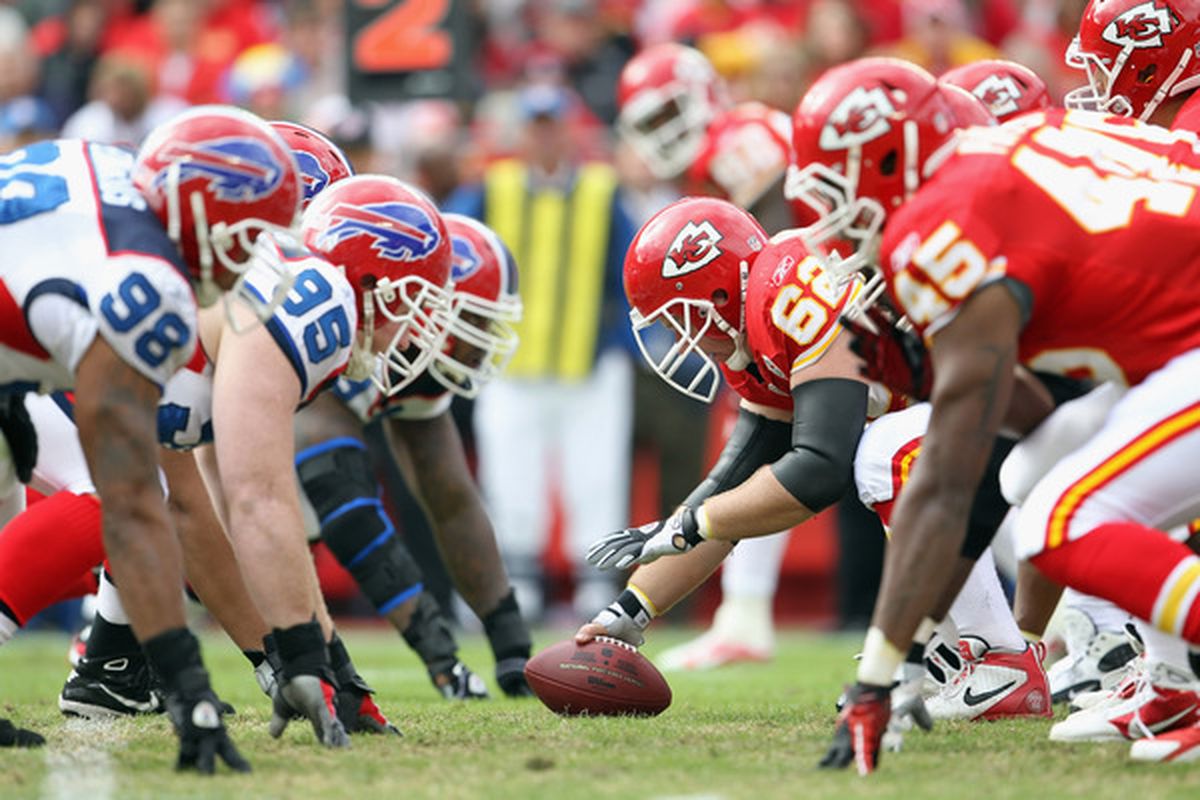 KANSAS CITY MO - OCTOBER 31:  The Buffalo Bills line up against the Kansas City Chiefs during the game on October 31 2010  at Arrowhead Stadium in Kansas City Missouri.  (Photo by Jamie Squire/Getty Images)