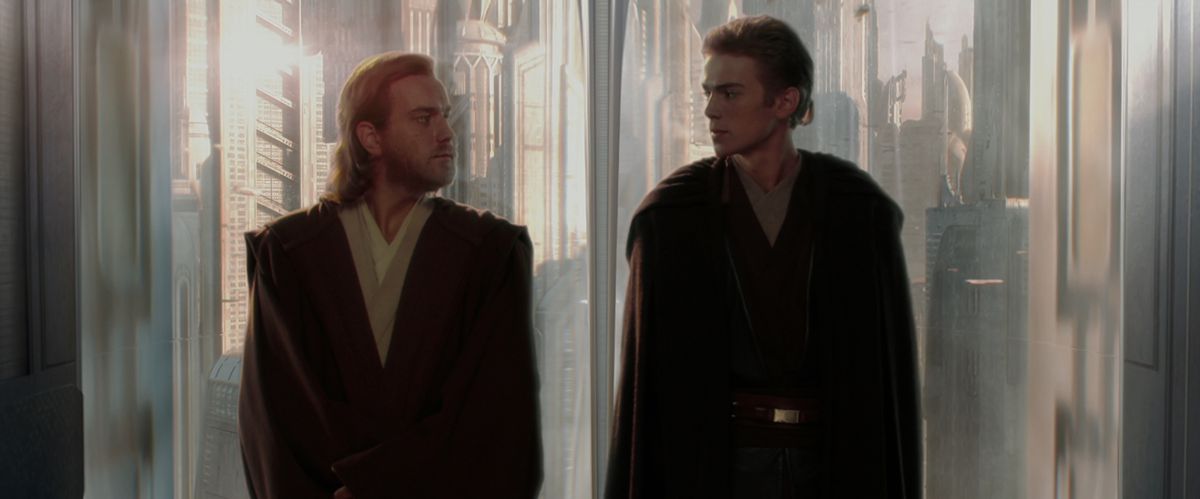 Obi-Wan and Anakin shoot each other a glance in Star Wars: Attack of the Clones