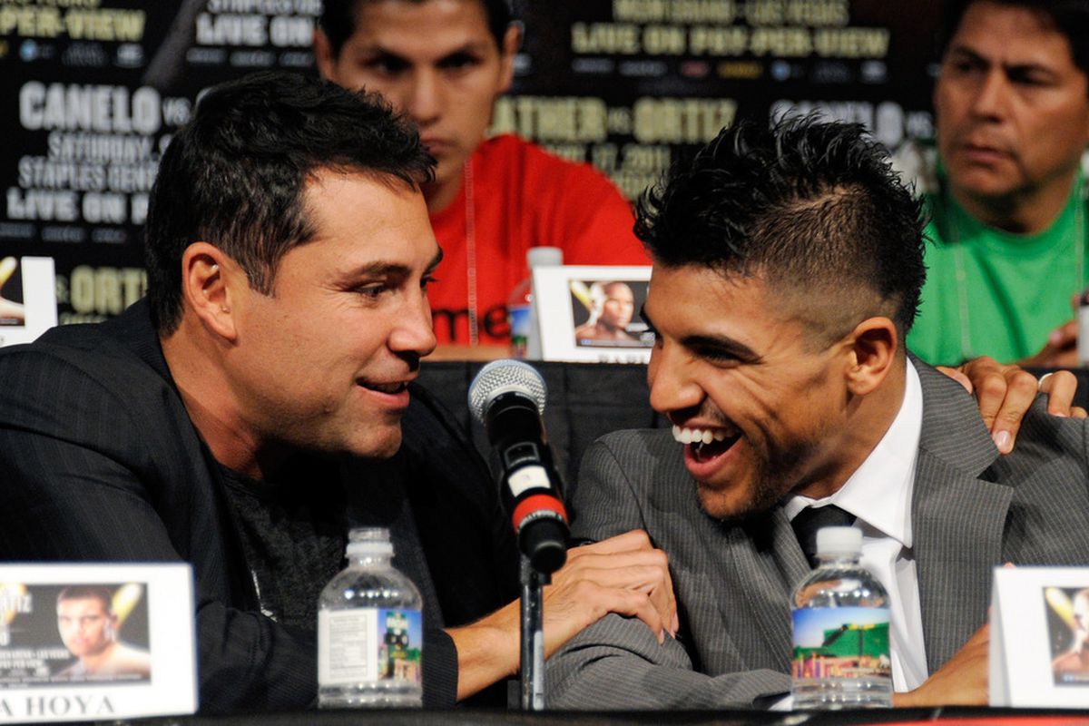 Is Oscar De La Hoya really confident that Victor Ortiz could have gotten into the fight with Floyd Mayweather? (Photo by Ethan Miller/Getty Images)