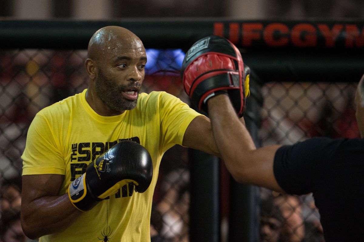 Anderson Silva &amp; Michael Bisping Media Workout