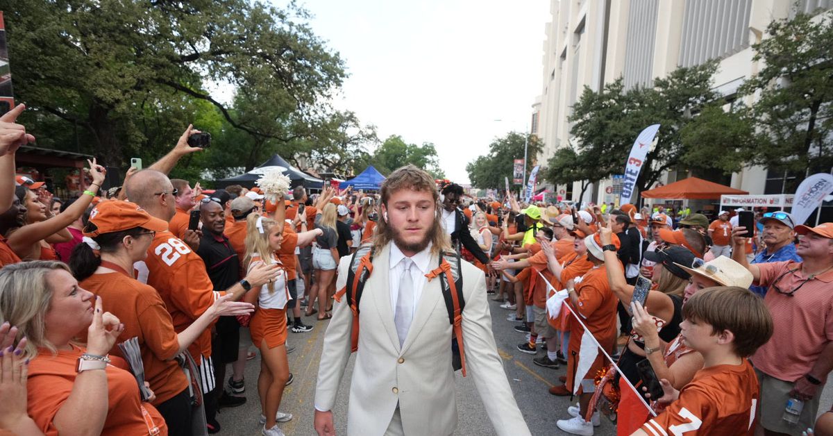 Longhorns Daily News: So when is it Quinn Ewers time for struggling Texas football?