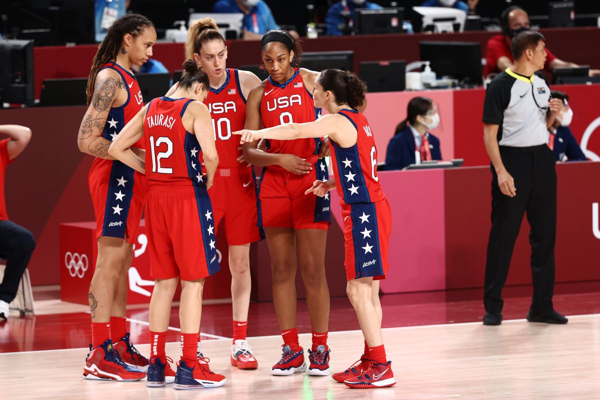 Sue Bird of the USA Women’s National Team talks with teamamates during a timeout during the game against the France Women’s National Team during the 2020 Olympics on August 2, 2021 at Saitama Super Arena in Tokyo,