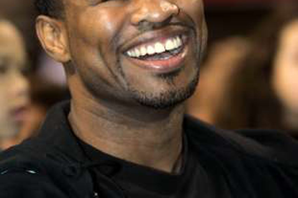 Shane Mosley discussed Andre Berto, Floyd Mayweather Jr., and the upcoming Cotto-Pacquiao mega fight in a recent interview. (Photo via <a href="http://www.boxnews.com.ua/photos/527/shanemosley2.jpg">www.boxnews.com.ua</a>)