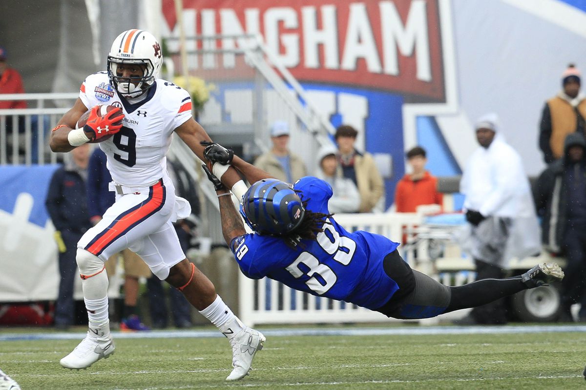 NCAA Football: Birmingham Bowl-Auburn vs Memphis