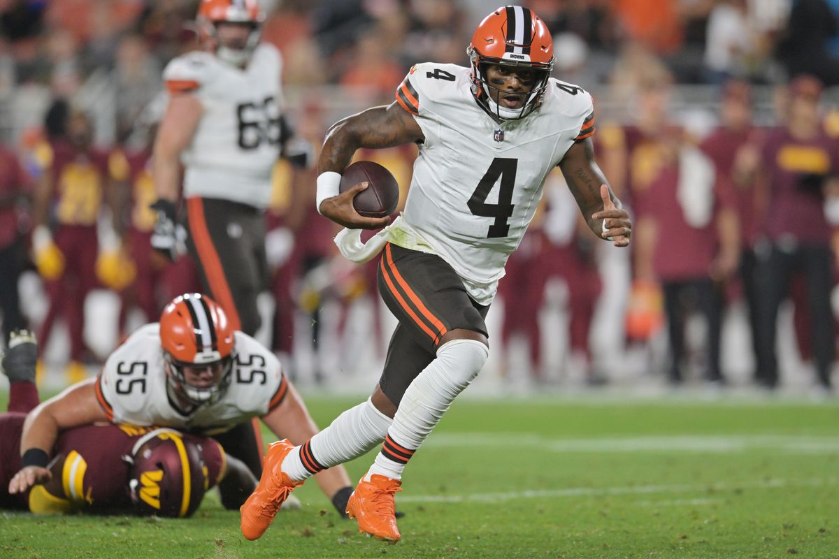 Cleveland Browns quarterback Deshaun Watson (4) scrambles during the first quarter against the Washington Commanders at Cleveland Browns Stadium.