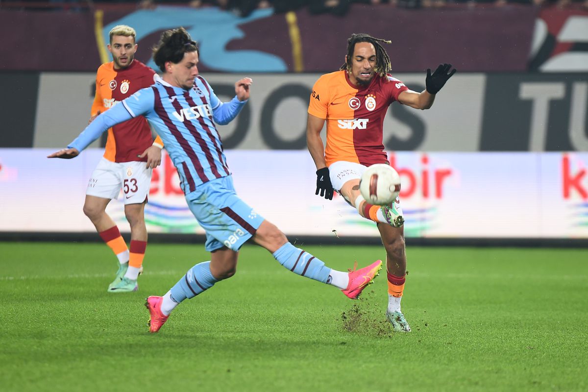 Trabzonspor v Galatasaray - Turkish Super League
