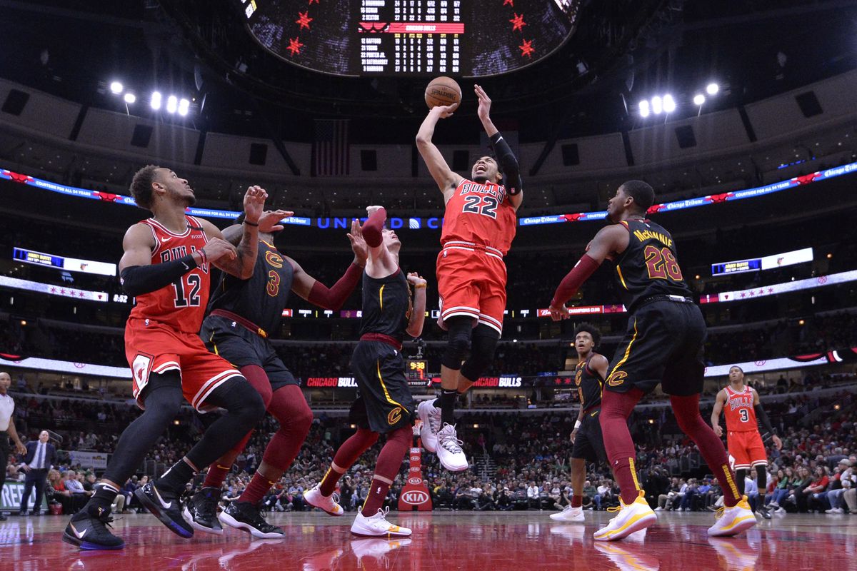 Chicago Bulls forward Otto Porter Jr. shoots in the second half against the Cleveland Cavaliers at United Center.