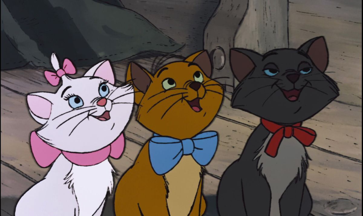 marie, toulouse, and berlioz look up 