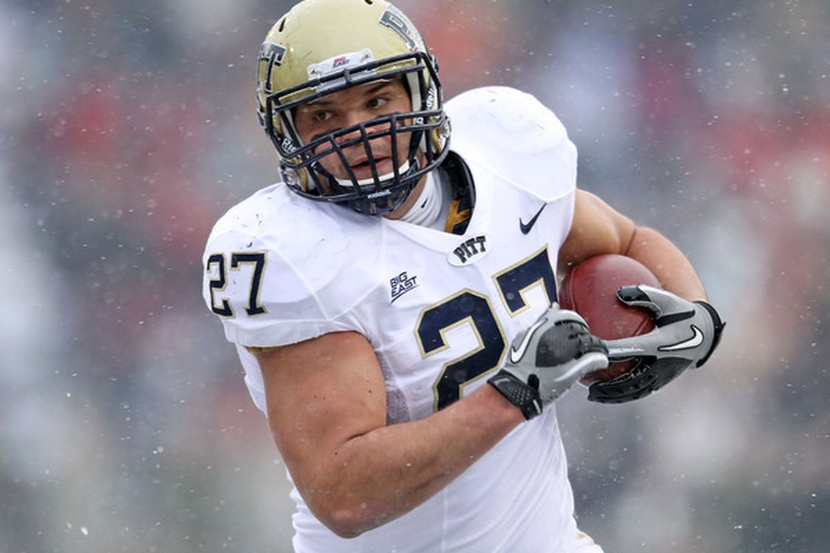 Henry Hynoski of Pitt could be joining the Giants today as an undrafted free agent.  (Photo by Andy Lyons/Getty Images)