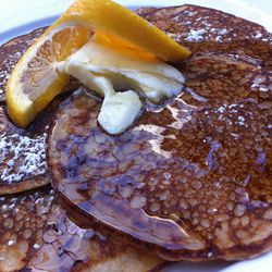 Syrupy Pancakes from Cafe Mogador BK by <a href="http://www.flickr.com/photos/polsia/7976926325/in/pool-29939462@N00/">Polsia</a>