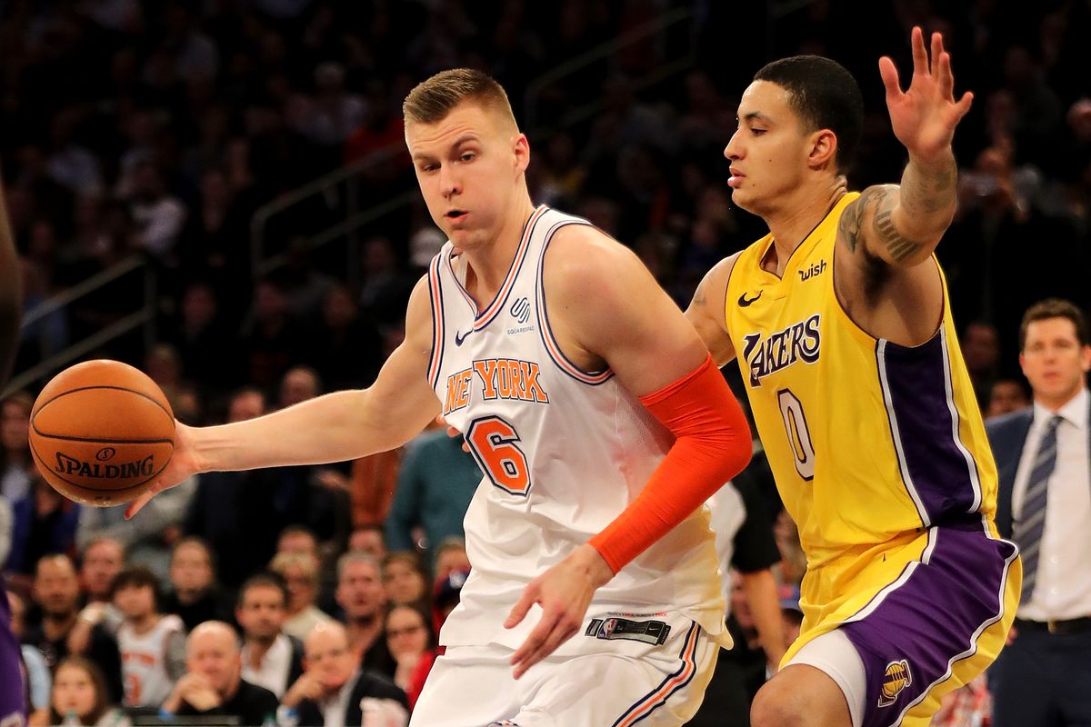 Los Angeles Lakers v New York Knicks