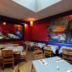 <a href="http://ny.eater.com/archives/2014/02/sue_torres_to_shutter_suenos_after_service_on_march_23.php">Sue Torres to Shutter Sueños After Service on March 23</a>