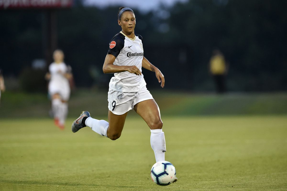 North Carolina Courage forward Lynn Williams brings the ball toward the goal during the National Womens Soccer League (NWSL) game between the North Carolina Courage and Washington Spirit June 29, 2019 at Maureen Hendricks Field at Maryland SoccerPlex in Boyds, MD.