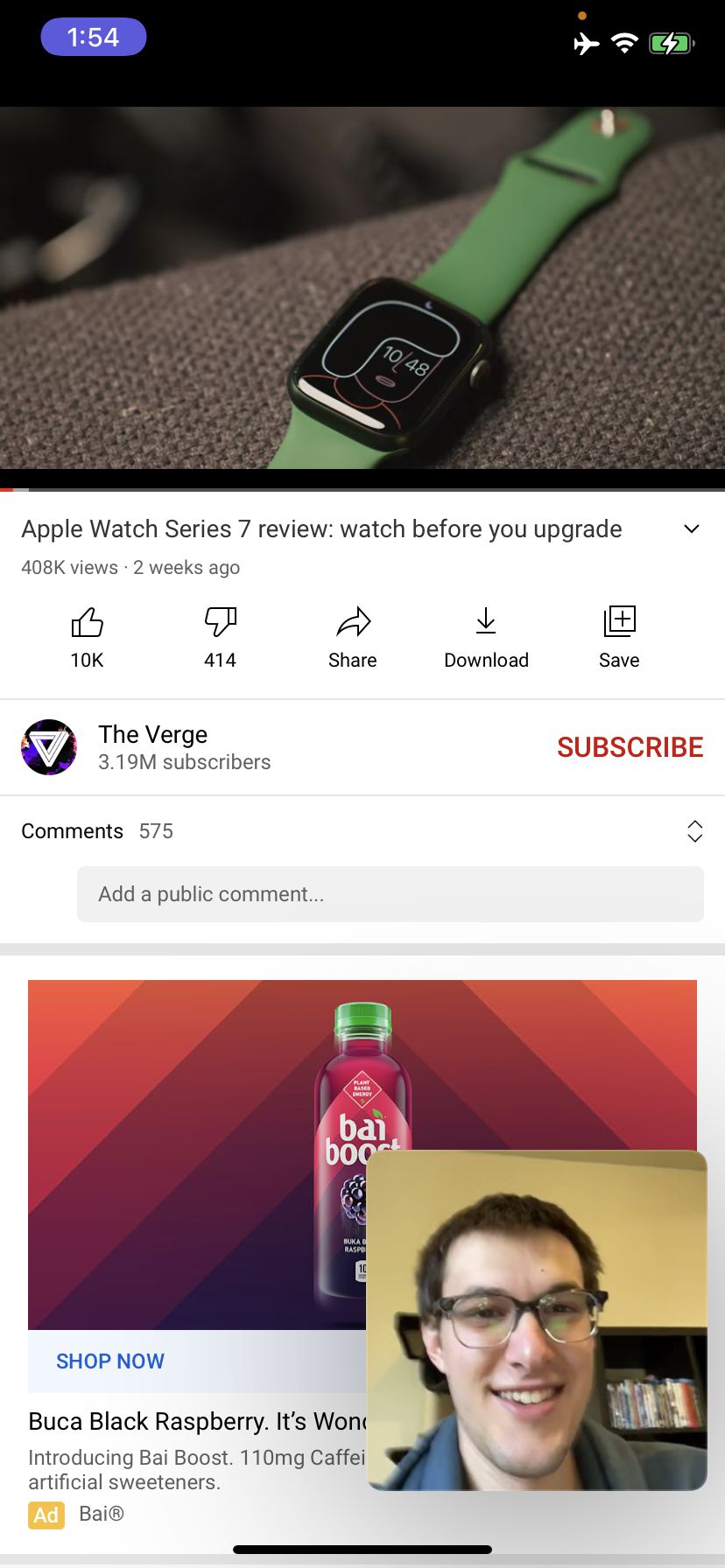 SharePlay les permite a ambos ver el mismo video de YouTube.