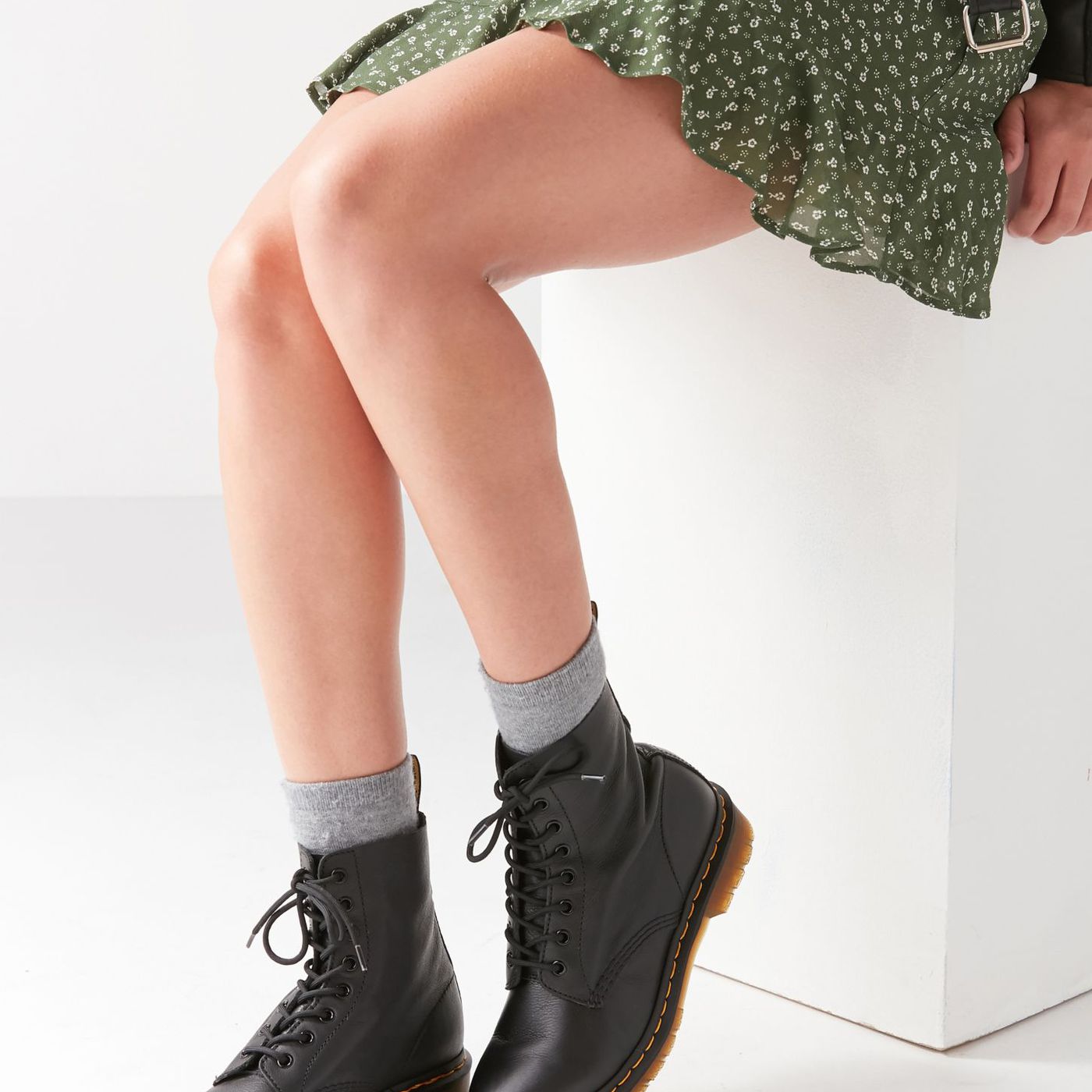 Opnemen fout Interpersoonlijk If You're Going to Buy Dr. Martens, Buy This Pair - Racked