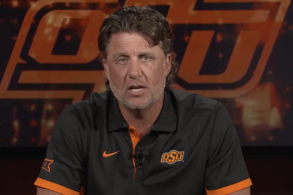 Video: Oklahoma State football coach Mike Gundy apologizes for ...