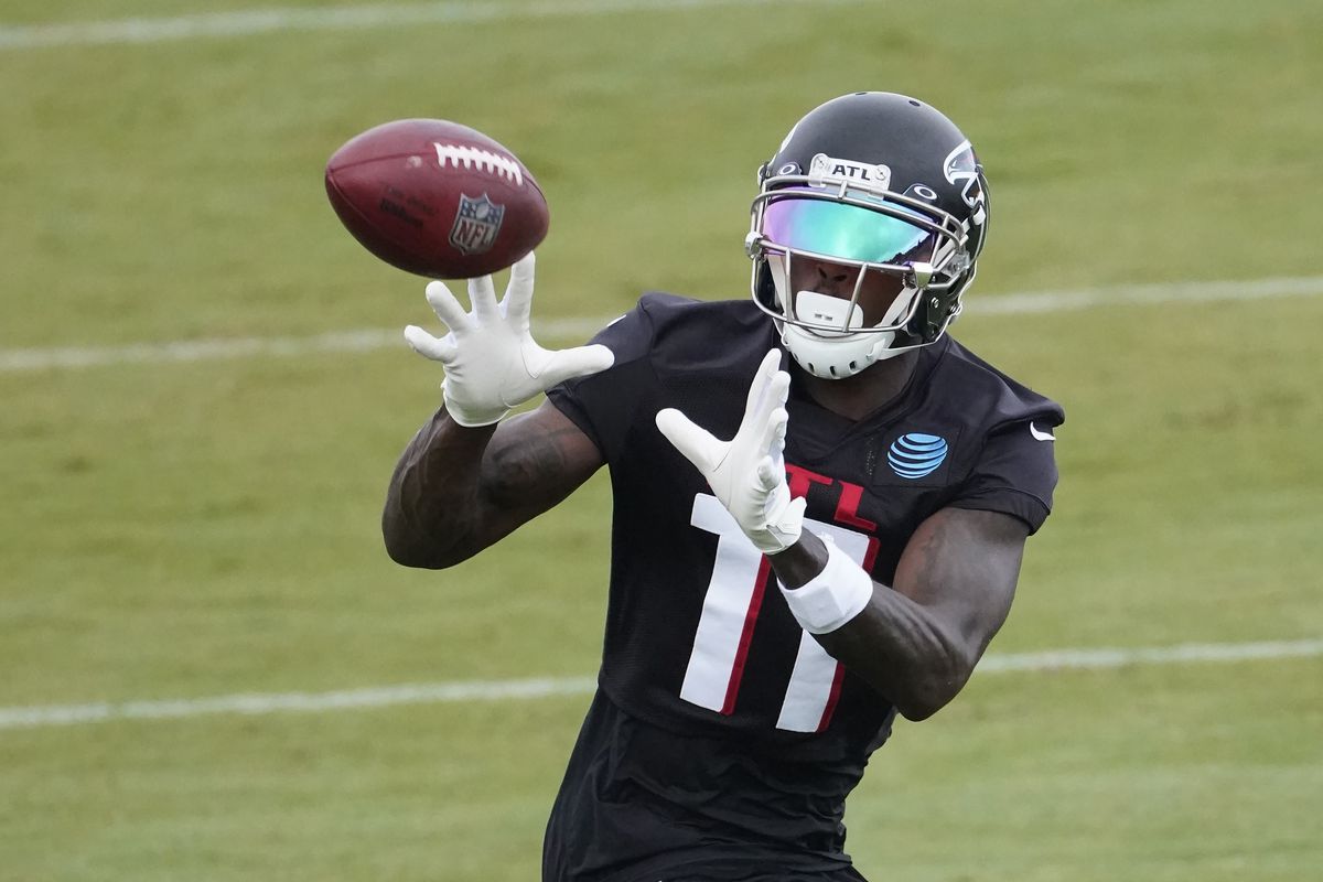 Atlanta Falcons wide receiver Julio Jones makes a catch during an NFL training camp football practice Sunday, Aug. 23, 2020, in Atlanta.&nbsp;
