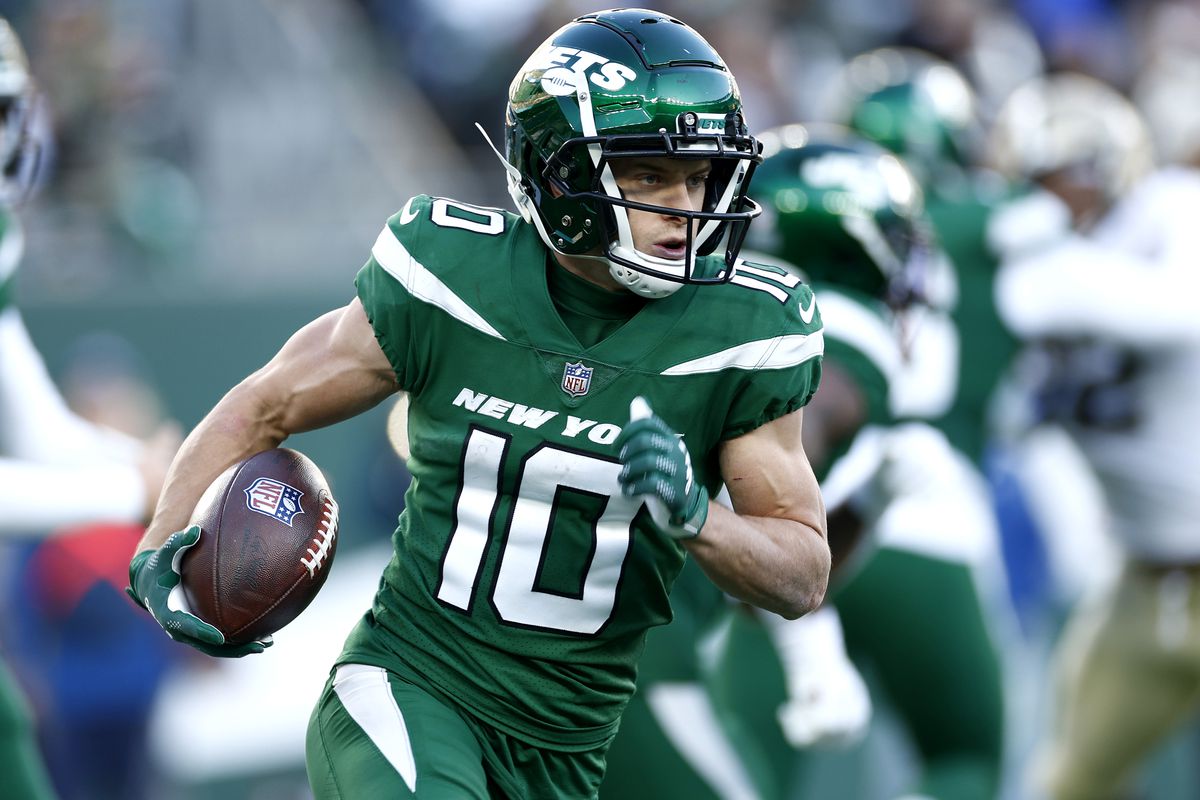 Braxton Berrios fantasy football start/sit advice: What to do with Jets WR  in Week 15 - DraftKings Nation