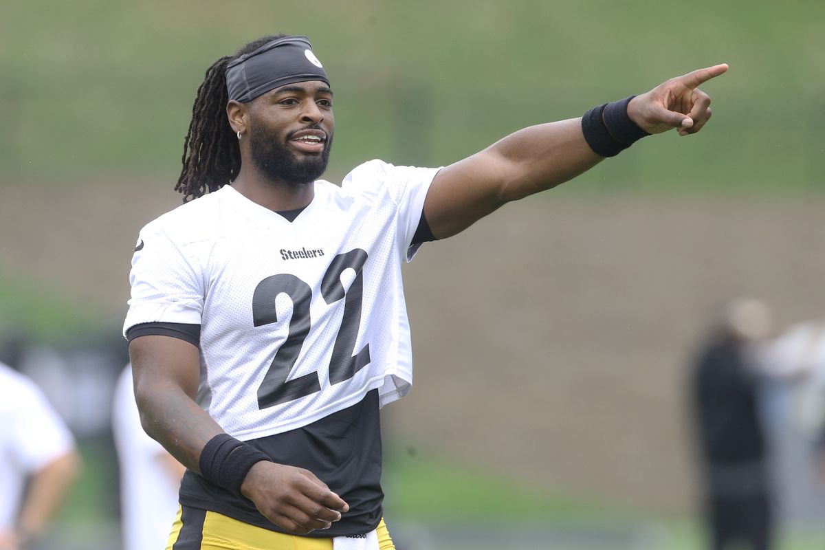 Pittsburgh Steelers running back Najee Harris (22) participates in training camp at Chuck Noll Field. Mandatory Credit: Charles LeClaire