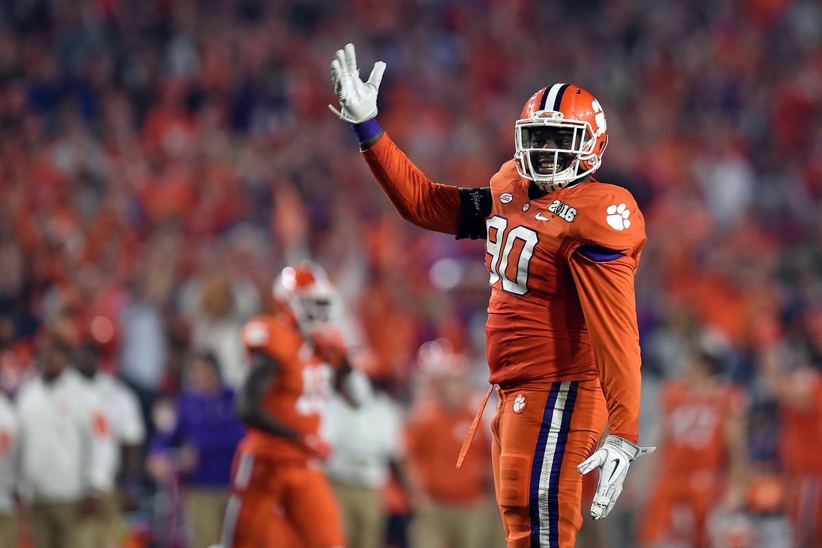 Shaq Lawson led a defensive unit that almost gave the Tigers a title last season.