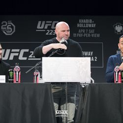 Max Holloway gets a laugh out of Khabib Nurmagomedov at UFC 223 press conference.