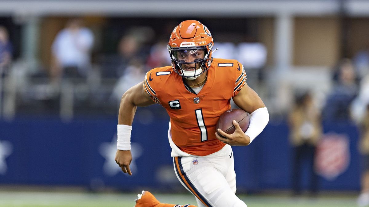 Chicago Bears vs Miami Dolphins preview: Justin Fields running