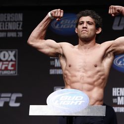 UFC on FOX 7 weigh-in photos
