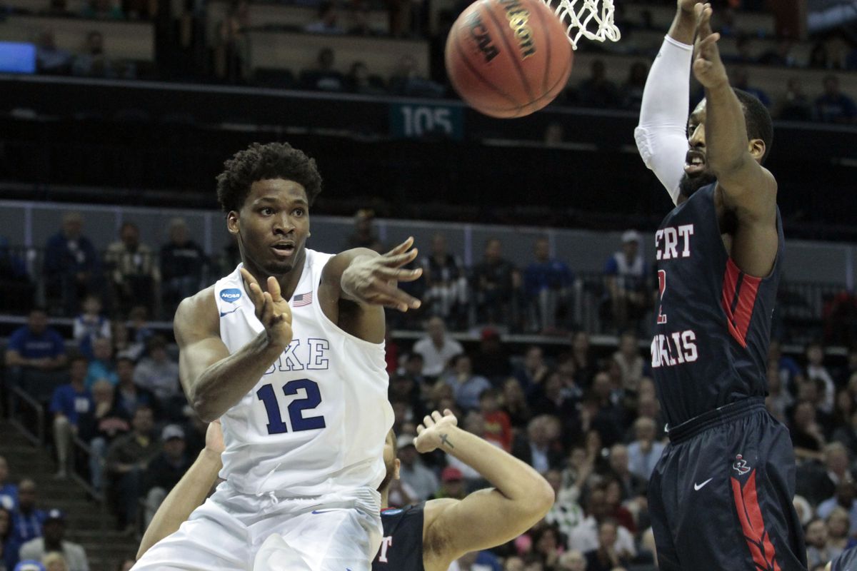 Justise Winslow showed his versatility with seven assists vs. Robert Morris