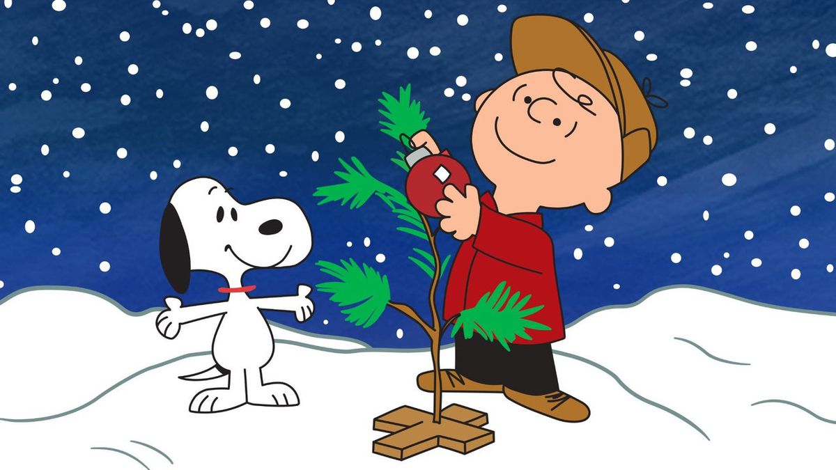 charlie brown and snoopy in the snow