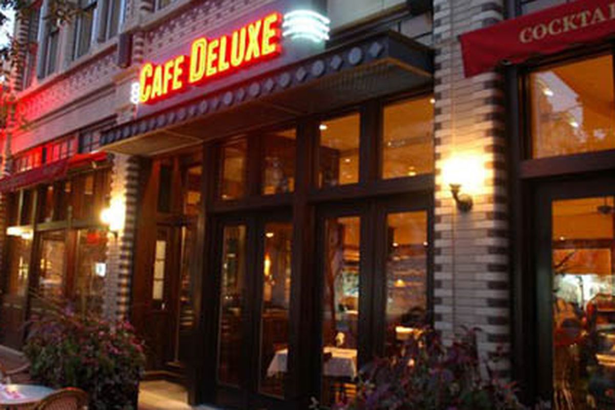 Cafe Deluxe 