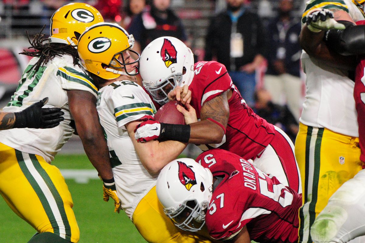The Packers and the Cardinals have 2 classic NFL uniforms.