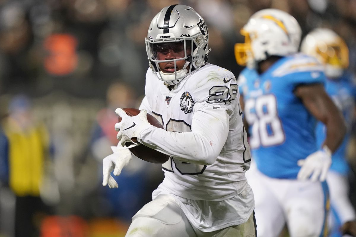 Los Angeles Chargers v&nbsp;Oakland Raiders
