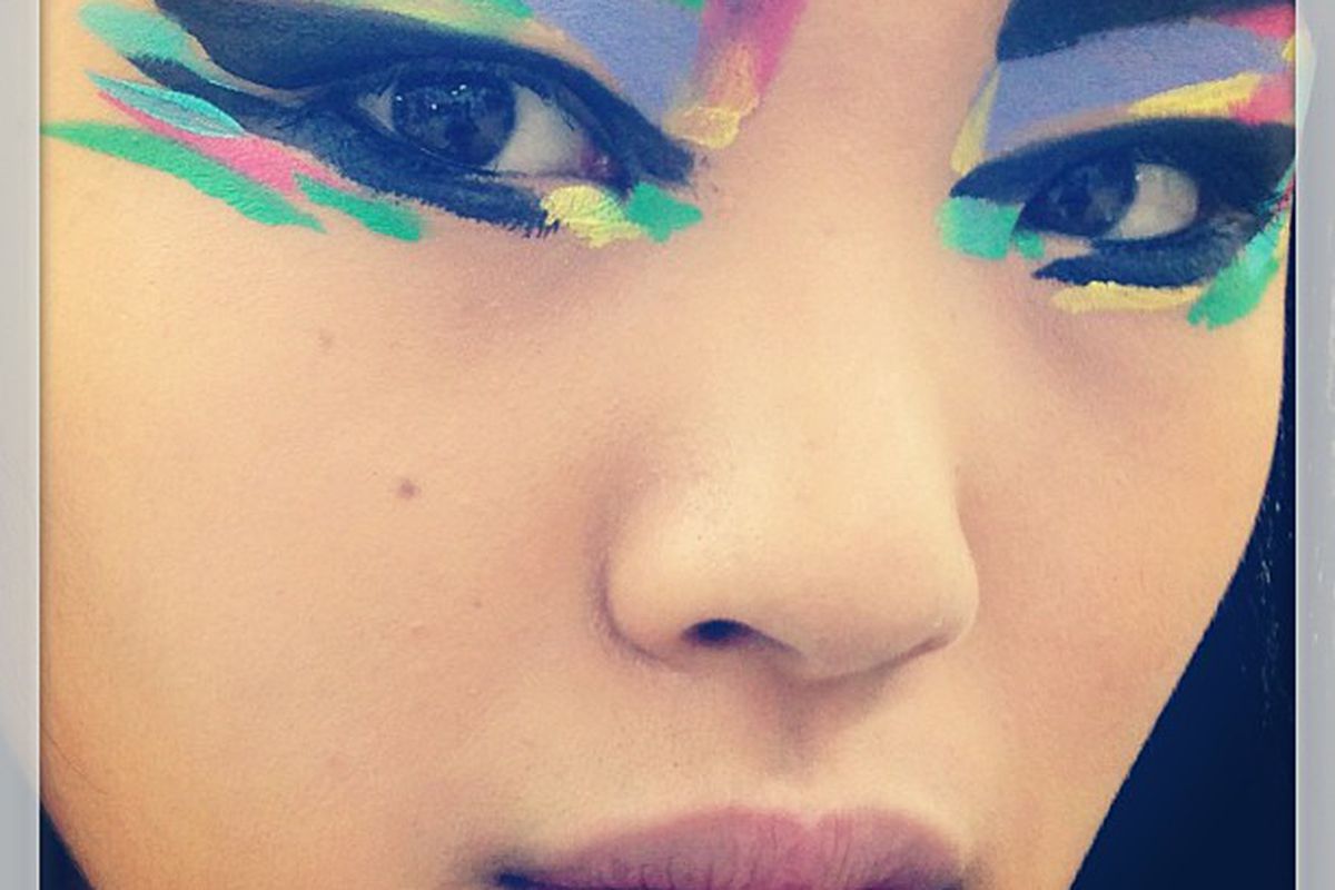 The eye makeup at Chanel. Photo via Allure/<a href="http://instagram.com/p/e67_6pqIAg/#">Instagram</a>.