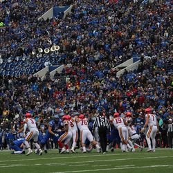 A Memphis field goal attempt from 38 yards away that goes wide right.