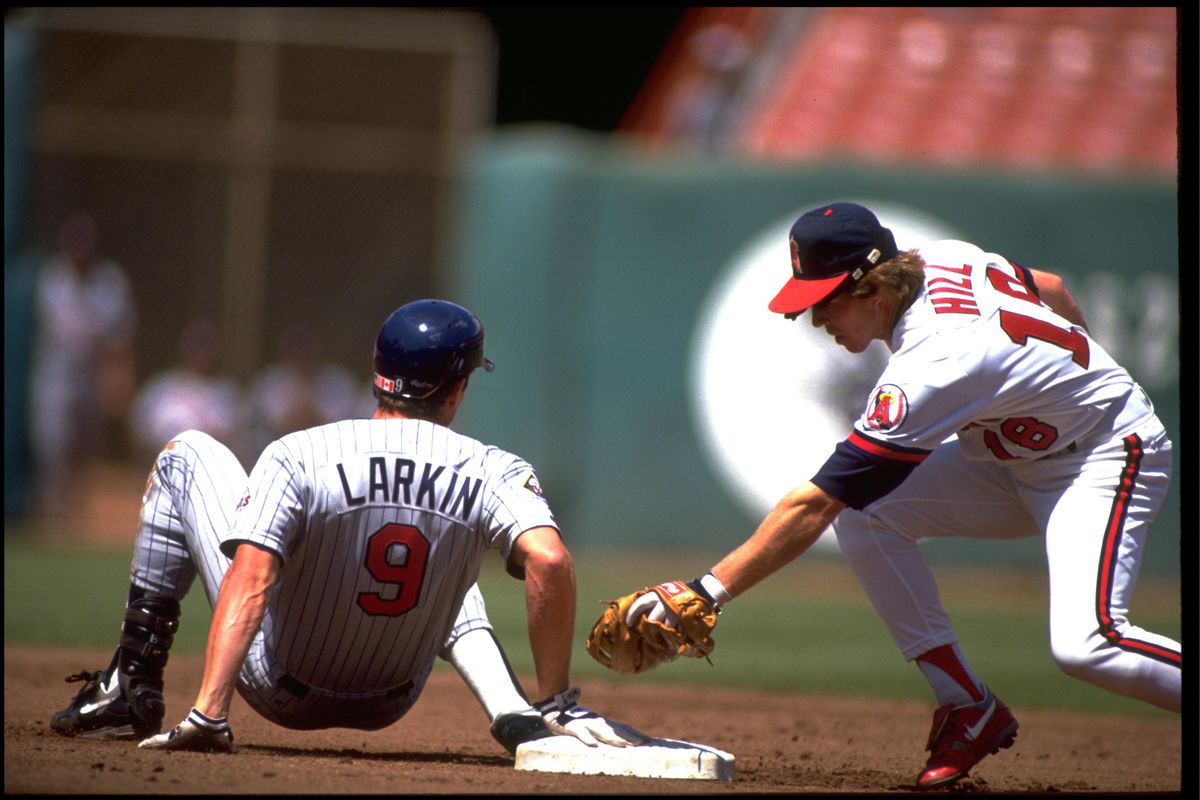 gene larkin had the game-winning hit in Game 7 of the 1991 World Series, people forget that