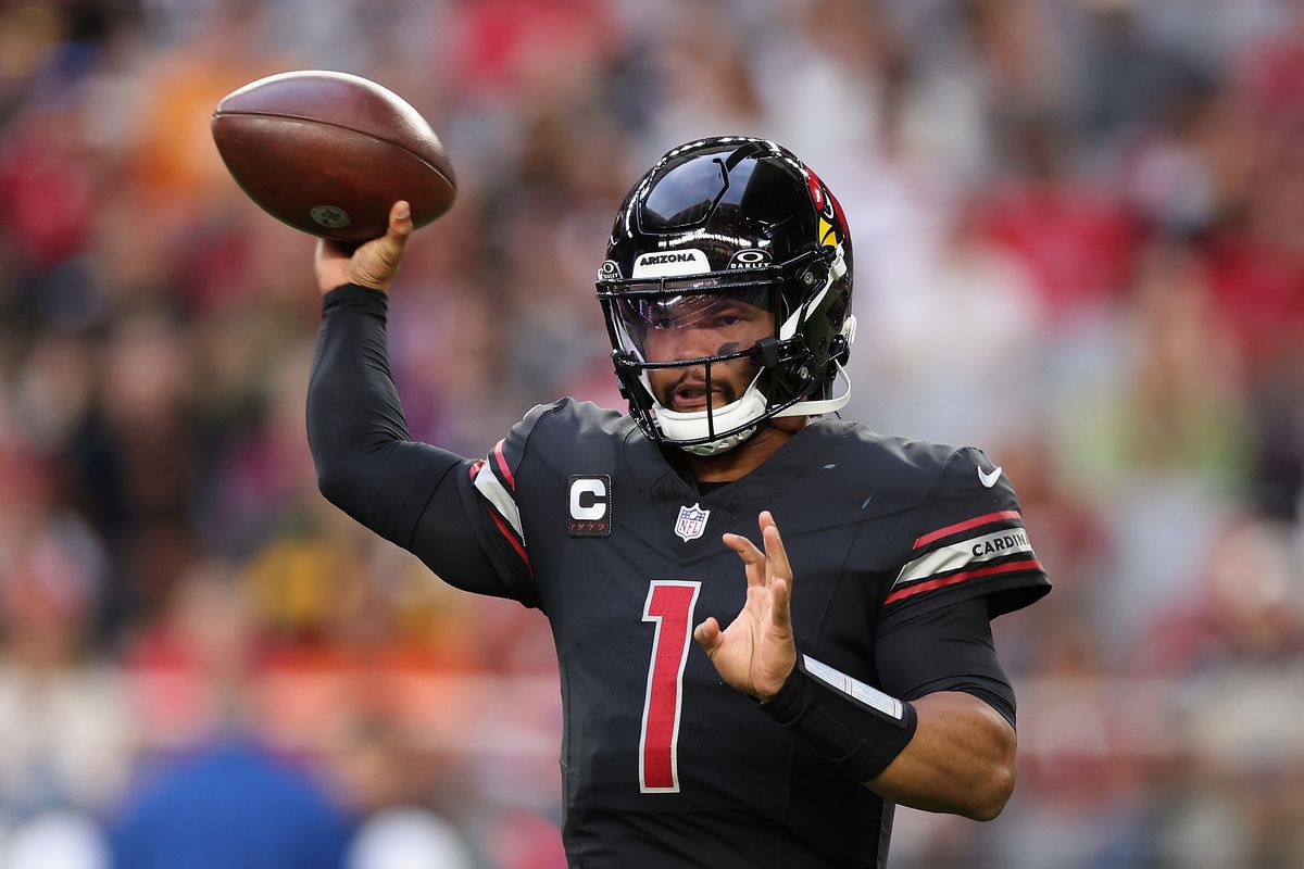 GLENDALE, ARIZONA - NOVEMBER 26: Quarterback Kyler Murray #1 of the Arizona Cardinals throws a pass during the second half of the NFL game against the Los Angeles Rams at State Farm Stadium on November 26, 2023 in Glendale, Arizona. The Rams defeated the Cardinals 37-14.