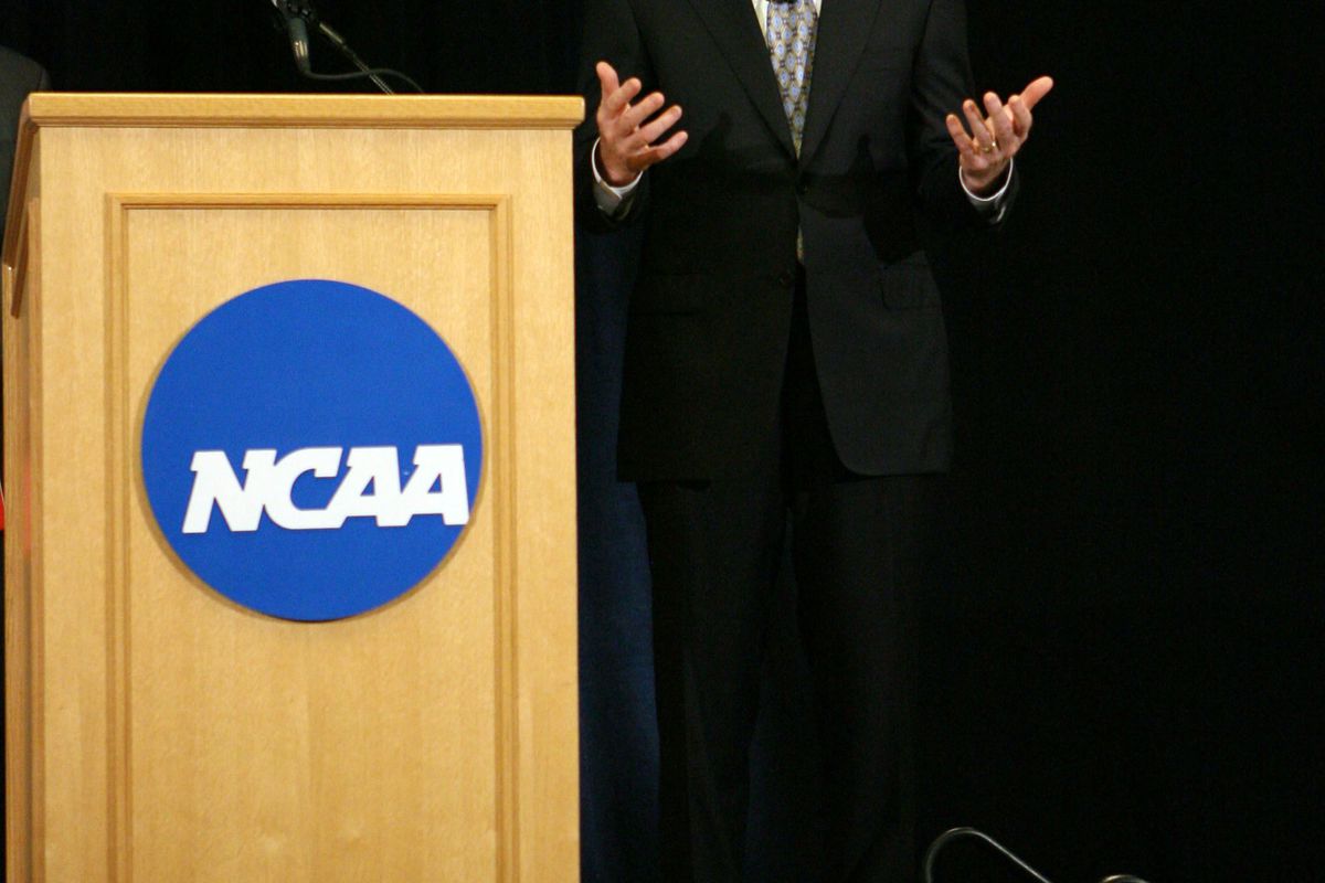 NCAA president Mark Emmert Brian Spurlock-US PRESSWIRE)