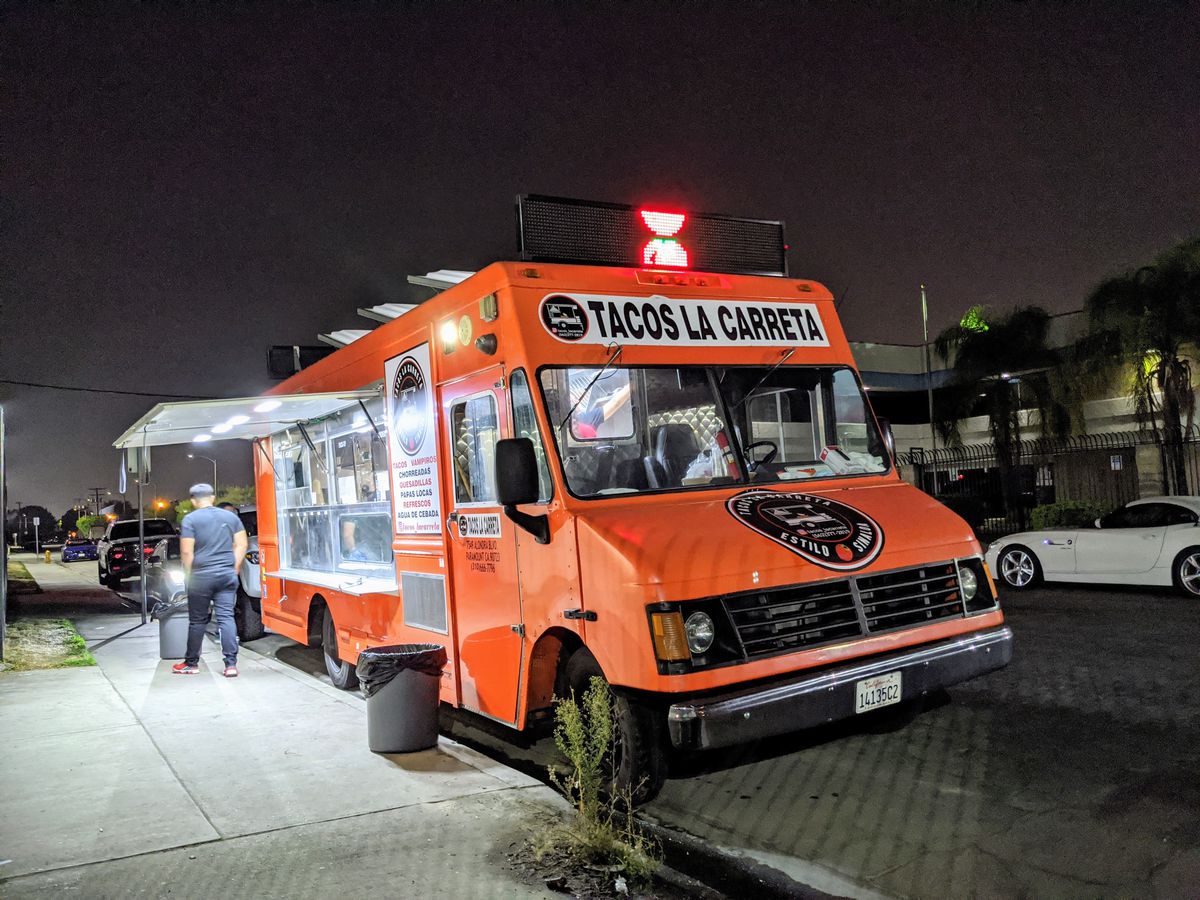 Tacos La Carreta truck