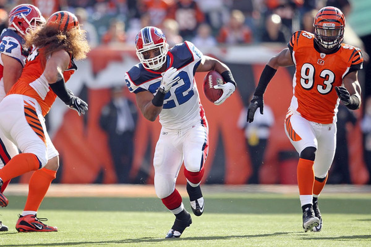 CINCINNATI - NOVEMBER 21:  Fred Jackson #22 of the Buffalo Bills runs with the ball during NFL game against the Cincinnati Bengals at Paul Brown Stadium on November 21 2010 in Cincinnati Ohio.  (Photo by Andy Lyons/Getty Images)